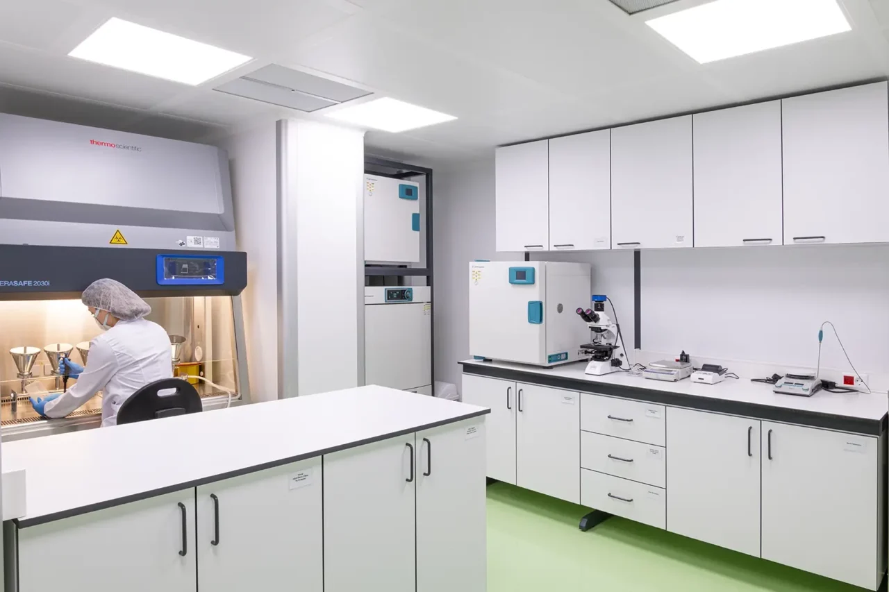 Meksmar laboratory working area